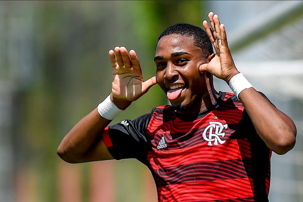 爱游戏电竞 -德国杯拜仁1多特蒙德